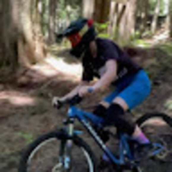 Meet your Posher, Becca - Picture 1 of 1